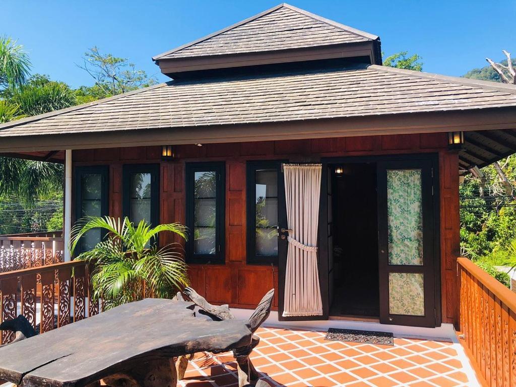 Lemon Tree Naturist Resort Naiharn Beach Phuket Kültér fotó
