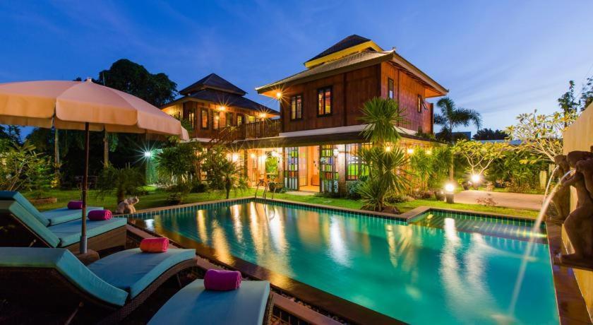 Lemon Tree Naturist Resort Naiharn Beach Phuket Kültér fotó