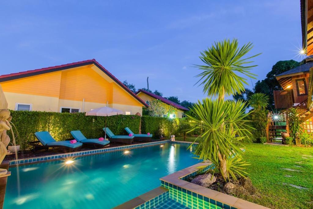 Lemon Tree Naturist Resort Naiharn Beach Phuket Kültér fotó