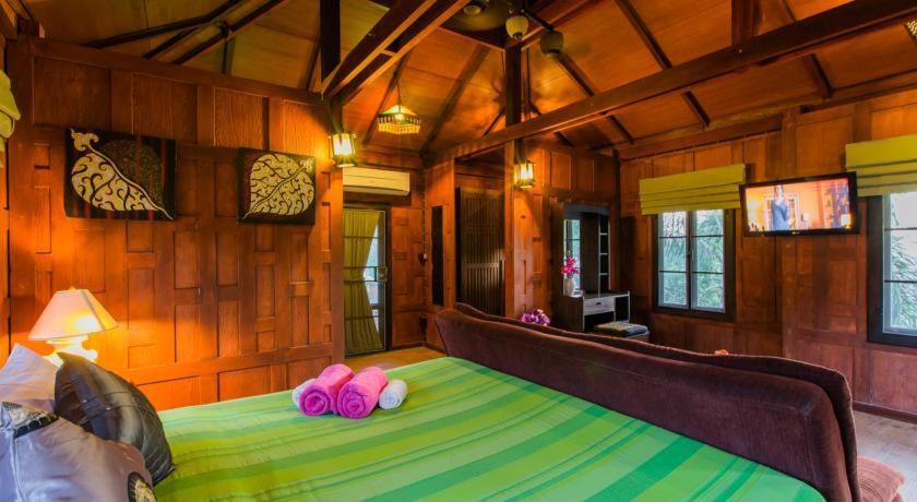 Lemon Tree Naturist Resort Naiharn Beach Phuket Kültér fotó